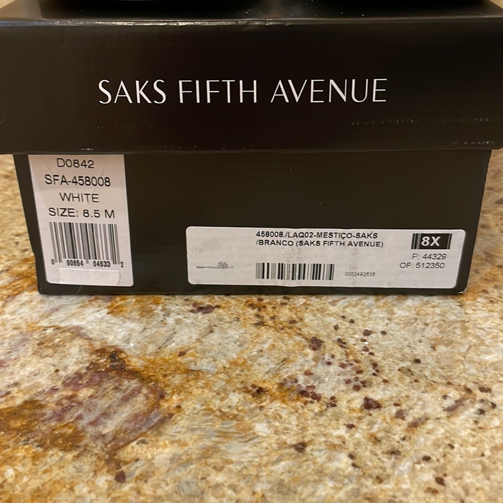 SAKS FIFTH AVENUE WHITE BASKET WEAVE SANDELS SIZE 8.5 - Picture 5 of 7